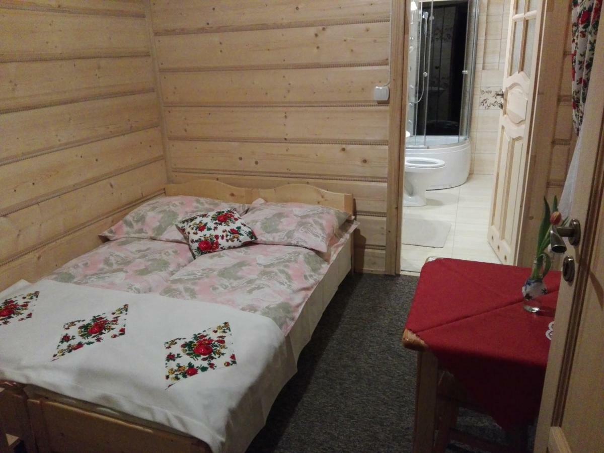 Pokoje Goscinne U Elzbiety Ciche Małe 외부 사진